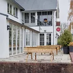 Hotel De Brabantse Biesbosch 3*