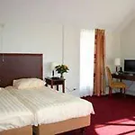 Hotel De Brabantse Biesbosch 3*