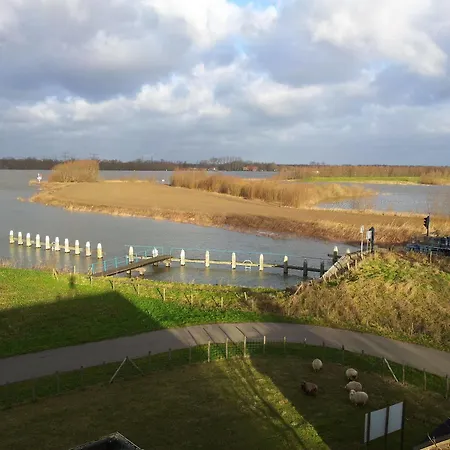 De Brabantse Biesbosch 3* Werkendam