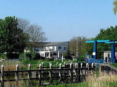 Ξενοδοχείο De Brabantse Biesbosch 3*