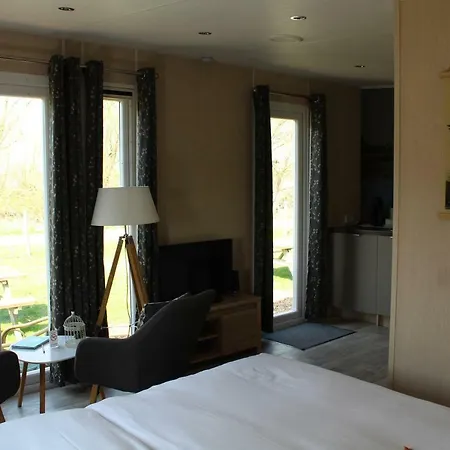 Otel De Brabantse Biesbosch