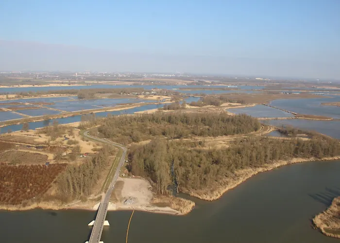 De Brabantse Biesbosch 酒店 3*