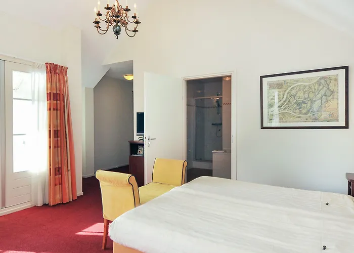 Hotel De Brabantse Biesbosch 3*