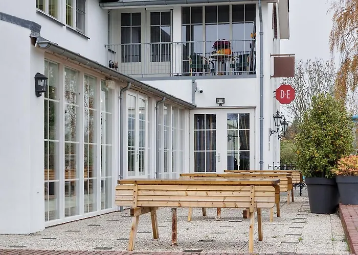 酒店 De Brabantse Biesbosch 3*