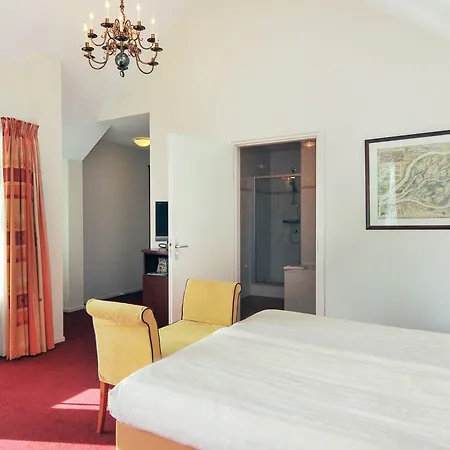 Hotel De Brabantse Biesbosch 3*