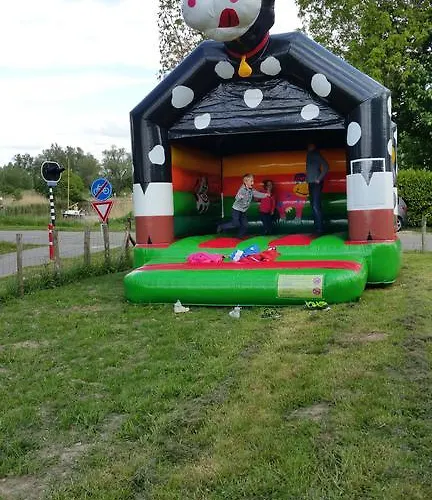 De Brabantse Biesbosch Отель 3*